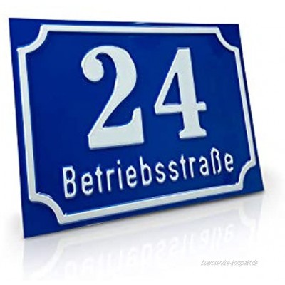 Betriebsausstattung24® Nostalgisches Straßenschild mit Wunschtext | Wegschild o. Hausnummer | geprägtes Aluminiumschild mit Antiqua-Rand 20,0 x 15,0 cm Blau mit weißer Schrift